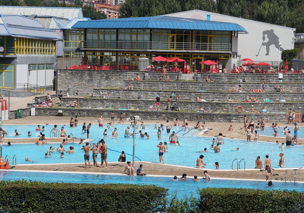 Bilbao abrirá las piscinas exteriores de Txurdinaga cuatro meses al año